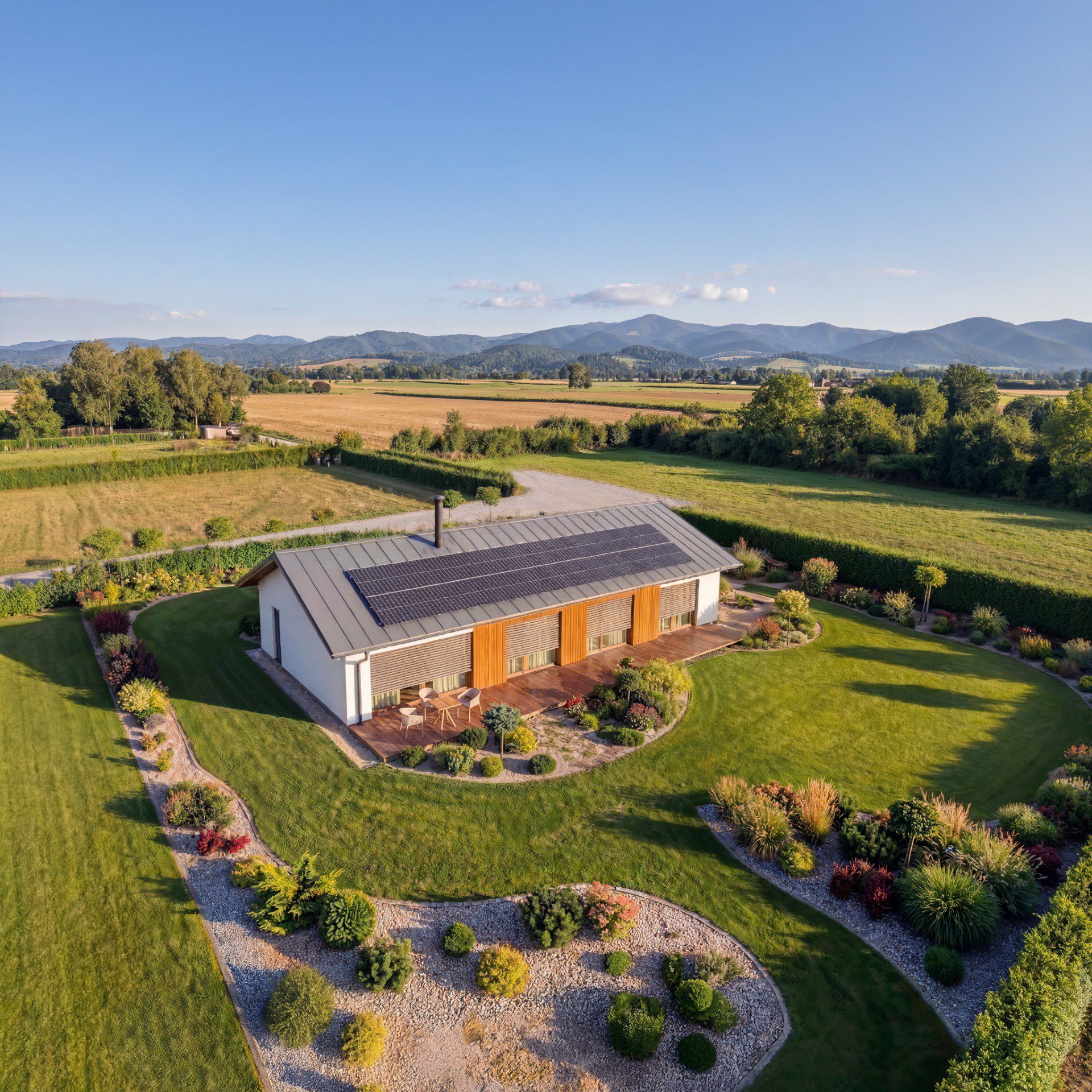 PALIS / FAMILY HOUSES